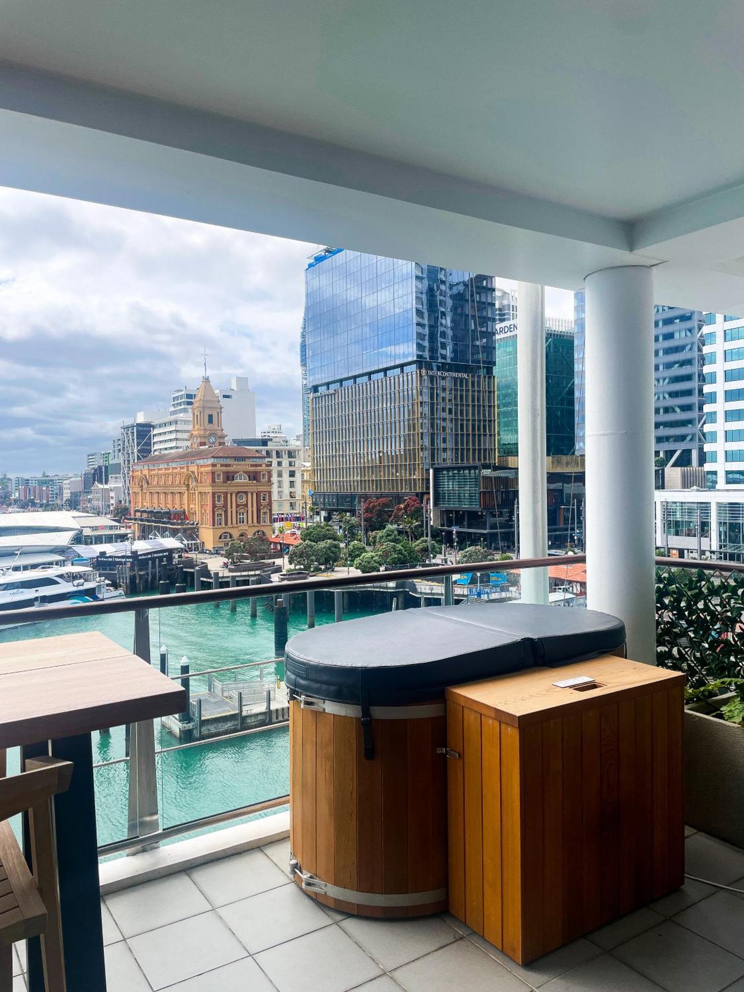 Luxury Apartment - Parking - Hot Tub - Stunning Views 奥克兰 外观 照片
