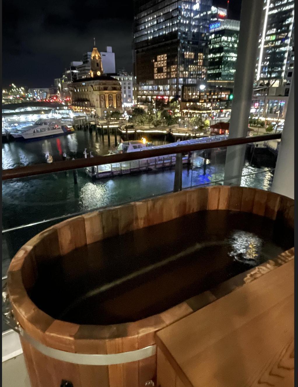 Luxury Apartment - Parking - Hot Tub - Stunning Views 奥克兰 外观 照片